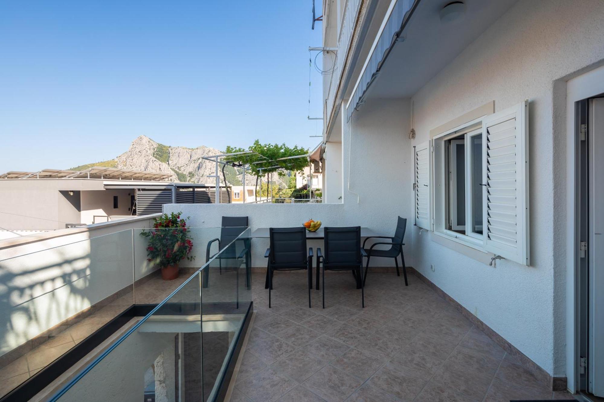 East Side Apartment Omiš Zewnętrze zdjęcie