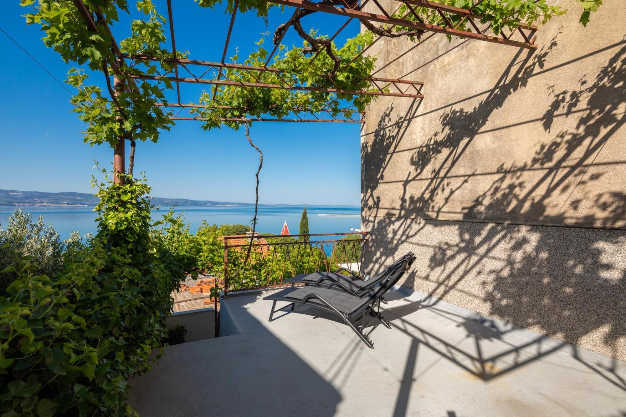 East Side Apartment Omiš Zewnętrze zdjęcie
